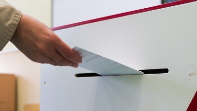 Zamieszanie z frekwencją w referendum. KBW zmienia zdanie