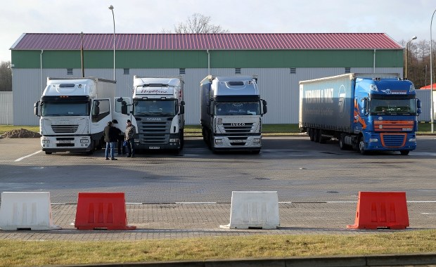 Zamieszanie z terminem rozmów ws. wznowienia tranzytu ciężarówek przez Rosję