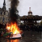 Zamieszki po zaaprobowaniu przez Radę Konstytucyjną reformy emerytalnej we Francji