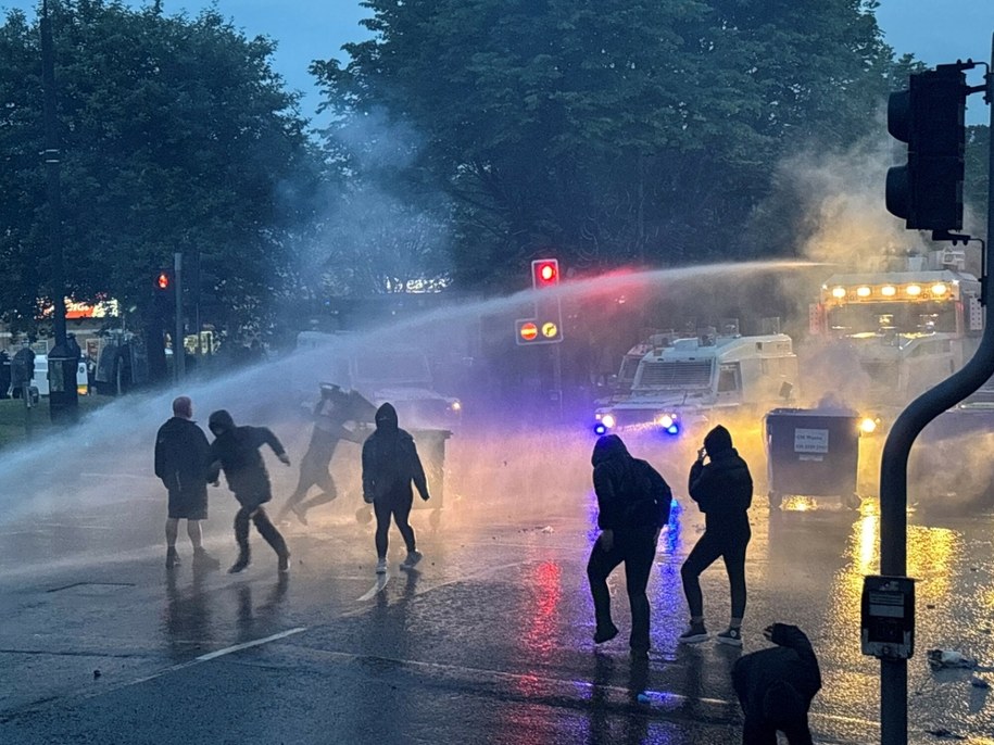 Zamieszki w Ballymenie /Niall Carson/Press Association/East News /East News