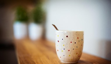 Замість ранкової кави варто випити цей напій. Нормалізує роботу кишківника