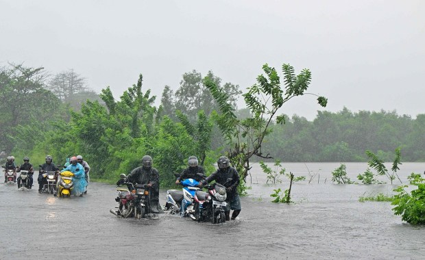 ​Zamknięte szkoły i urzędy. Powodzie pustoszą Sri Lankę