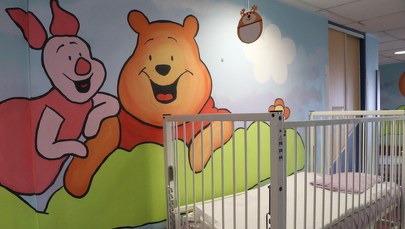 Zamknięty oddział dziecięcy szpitala w Koninie. 4-latek zarażony koronawirusem