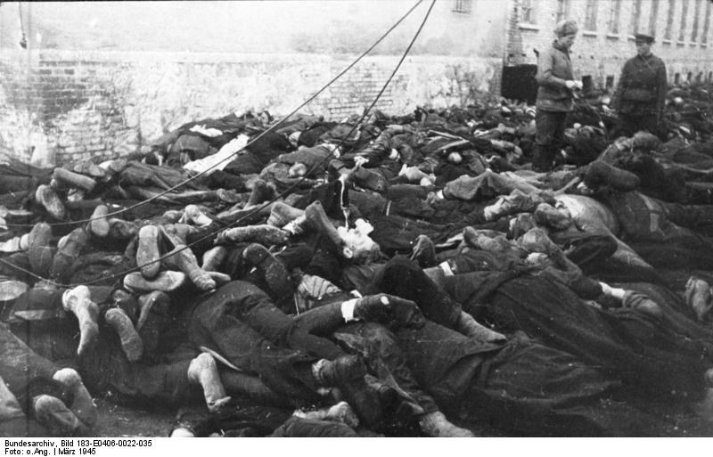 Zamordowani więźniowie w obozie w Sonnenburg /