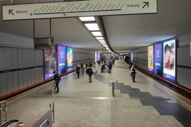 "Zamrożona" umowa dotycząca obsługi nośników reklamowych na stacjach metra /Wiktor Kazanecki /INTERIA.PL