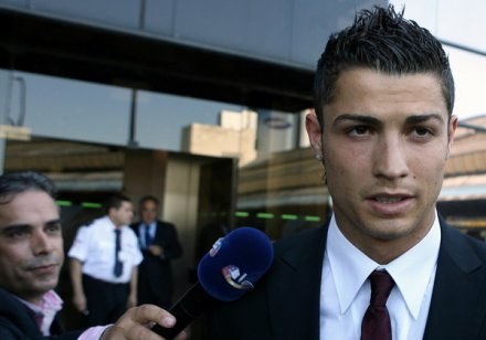 Zanim Ronaldo pomyśli o transferze musi wyleczyć kontuzję /AFP