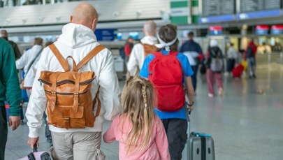 Zanim weźmiesz własne jedzenie do samolotu. Oto najnowsze zasady 