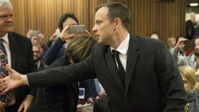 Zaostrzony wyrok dla Oscara Pistoriusa. Prosto z sądu trafił do więzienia