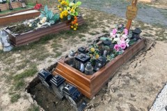 Zapadające się groby na legnickim cmentarzu w Jaszkowie 