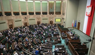 Zapadła decyzja ws. obniżki cen paliw. Sejm zagłosował