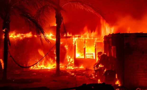 Zapalniczka, ChatGPT i pożar stulecia: Szokujące ustalenia ws. podpalacza z USA