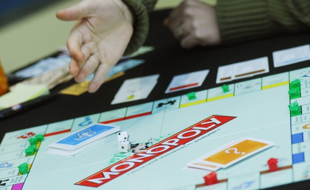 Zapłacili za biżuterię 6 mln euro... banknotami z „Monopoly”!