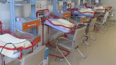 Zapładniał pacjentki używając własnej spermy. Jest ojcem 20 dzieci