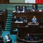 Zapłata za godziny ponadwymiarowe dla nauczycieli. Sejm zdecydował