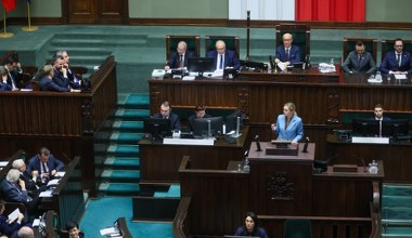 Zapłata za godziny ponadwymiarowe dla nauczycieli. Sejm zdecydował