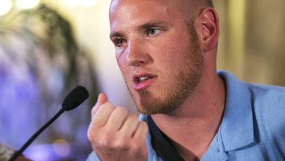 Zapobiegł zamachowi we Francji. W Kalifornii został raniony nożem