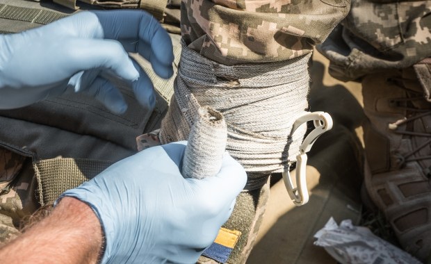 Zapomniana choroba wraca na pole bitwy. Nowe zagrożenie dla ukraińskich żołnierzy