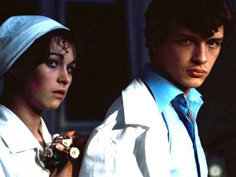 Zapomniana perełka polskiej telewizji. Obsada pęka w szwach od gwiazd