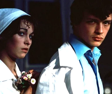 Zapomniana perełka polskiej telewizji. Obsada pęka w szwach od gwiazd