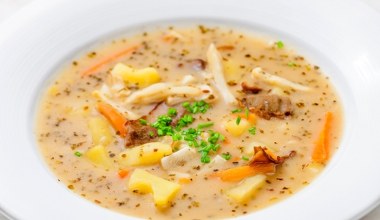 Zapomniana zupa o wyjątkowym aromacie. Wygląda na bogato, a jest prościutka i sycąca