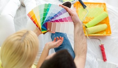 Zapomnij o beżu. Ten kolor króluje teraz wśród projektantów wnętrz