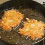 Zapomnij o smażeniu placków ziemniaczanych. W ten sposób obetniesz kalorie