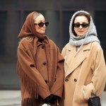 trendy na jesień Zapomnij o zwykłej czapce. Jak nosić balaclavę - najmodniejsze nakrycie głowy sezonu?