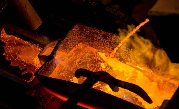 Zapowiedzi ekonomiczne: Ratowanie polskiego hutnictwa, walka o zatrzymanie podwyżek cen prądu