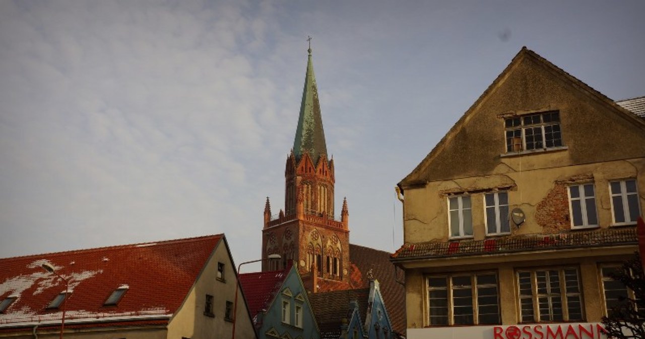 Zapraszamy na spacer po przepięknym rynku w Trzebiatowie!