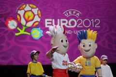 Zaprezentowano maskotki Euro 2012