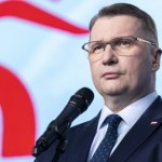 "Zaproszę Polsat na transmisję". Przemysław Czarnek zdemontuje panele