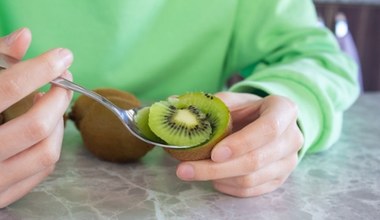 Zapytali maturzystów o kiwi w galaretce. Właściwości owocu zaskakują
