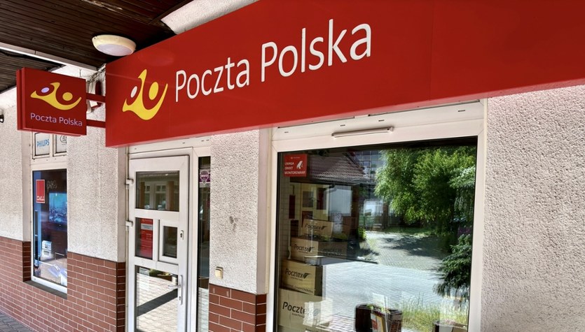 Zapytali o likwidację placówek pocztowych. MAP mówi o "rosnących kosztach funkcjonowania"