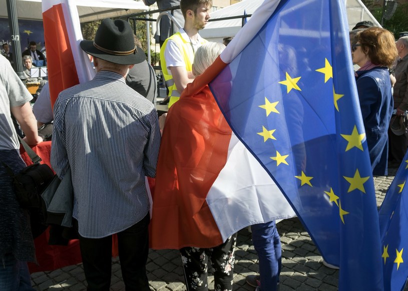 Zapytano Polaków o Unię Europejską. Entuzjazm wyraźnie słabnie