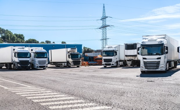 Zarabiają 9000 netto, ale branża na zakręcie. Brakuje nawet 200 tys. pracowników