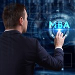 Zarobki absolwentów MBA w 2021 roku