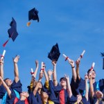 Zarobki osób z wykształceniem wyższym w pierwszym roku pracy w 2018 roku