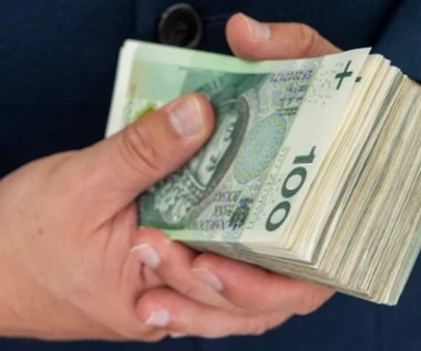 Zarobki. Presja będzie narastać. Jednak tylko nieliczni mogą otrzymać podwyżki powyżej inflacji