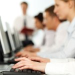 Zarobki w pierwszej pracy - po roku pensja wyższa już o 60 procent