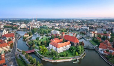 Zarobki w województwie dolnośląskim w 2021 roku