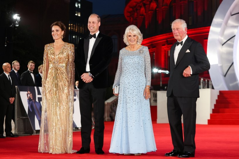 Zarówno Karol jak i Camilla wspierają Kate i Williama w ostatnim trudnym dla nich czasie /Chris Jackson / Staff  /Getty Images
