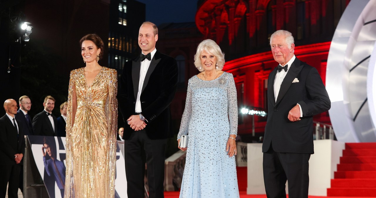 Zarówno Karol jak i Camilla wspierają Kate i Williama w ostatnim trudnym dla nich czasie /Chris Jackson / Staff  /Getty Images