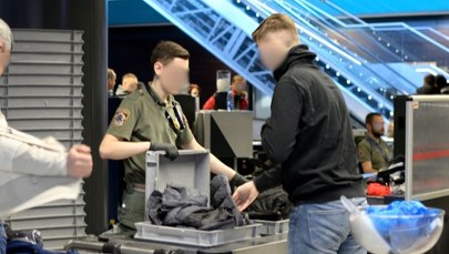 "Żart" pasażera uruchomił lawinę. Jednym zdaniem zniszczył sobie urlop