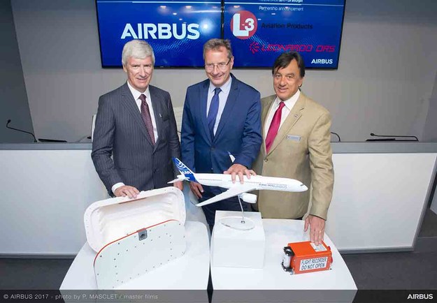 Zarząd Airbus i L3 Technologies ogłasza o wprowadzeniu nowych „czarnych skrzynek”, przedstawiając ich modele / inf. prasowa /&nbsp