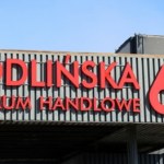Zarządca miał nękać kupców warszawskiej hali. Śledztwo umorzone