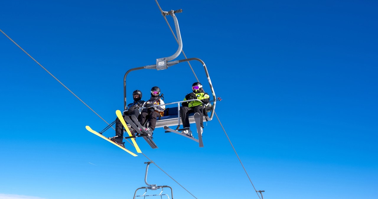 Zarządcy kolejek górskich i wyciągów narciarskich we Włoszech alarmują, że sezon zimowy może być zagrożony ze względu na wysokie ceny energii /123RF/PICSEL