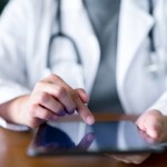 Zarzut dla działaczki Konfederacji. "Pozbawiła wolności lekarkę"