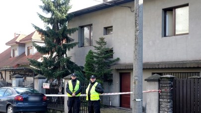 Zarzuty dla 26-latka, który zabił babcię i ranił ojca oraz brata