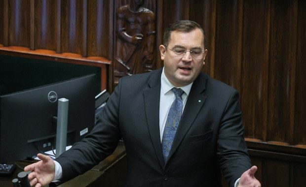 Zarzuty dla 35-latka po akcji przed domem ministra