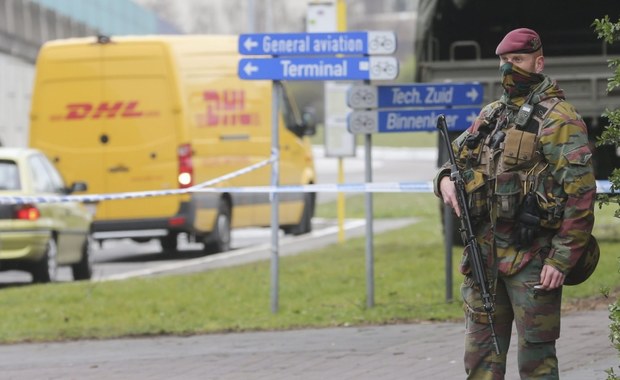 Zarzuty dla trzeciego podejrzanego o planowanie zamachu we Francji